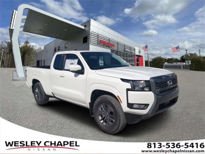 New 2025 Nissan Frontier SV w/ SV Convenience Package