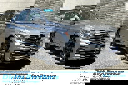Certified 2024 Volkswagen Jetta SE w/ Panoramic Sunroof Package