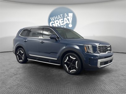 Certified 2023 Kia Telluride S w/ S Sunroof Package