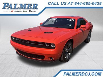 Used 2016 Dodge Challenger SXT Plus