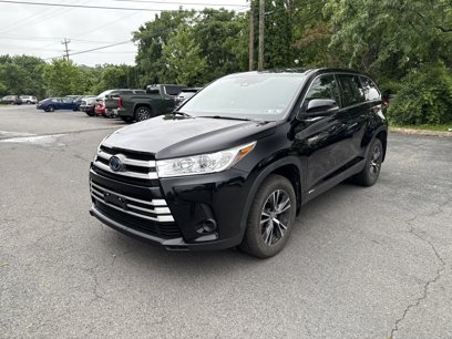 Certified 2019 Toyota Highlander LE