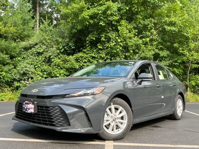 New 2025 Toyota Camry LE w/ Convenience Package
