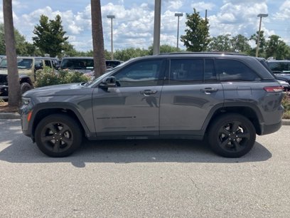 Used 2024 Jeep Grand Cherokee Altitude