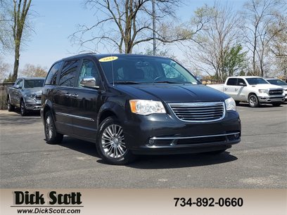 Used 2014 Chrysler Town & Country Touring-L w/ Driver Convenience Group