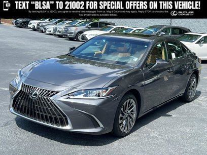 New 2025 Lexus ES 300h w/ Technology Package