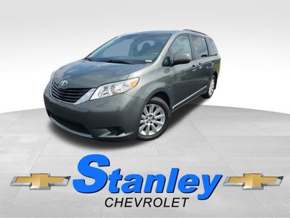 Used 2014 Toyota Sienna LE