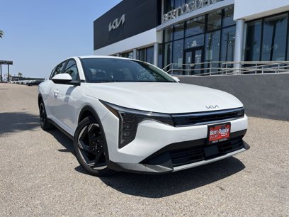 New 2025 Kia K4 EX