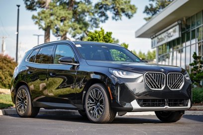 New 2025 BMW X3 xDrive30i w/ Premium Package