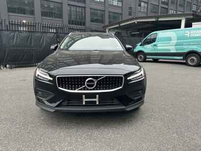 Certified 2022 Volvo V60 T5 Cross Country