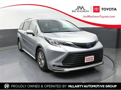 Used 2021 Toyota Sienna XLE