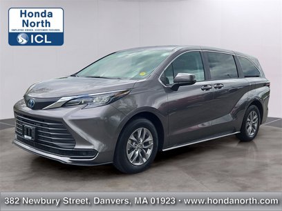 Used 2024 Toyota Sienna LE