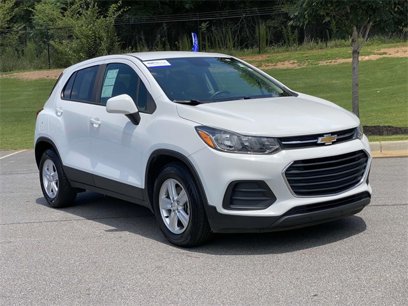Used 2020 Chevrolet Trax LS w/ Tint and Cruise Package