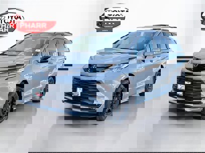 New 2025 Toyota Sienna XLE Woodland Edition