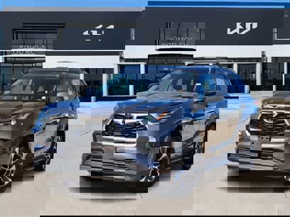 Used 2021 Toyota Highlander XLE