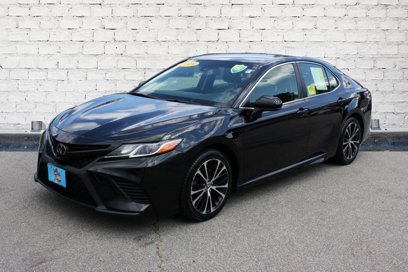 Used 2018 Toyota Camry SE
