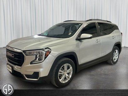 Used 2022 GMC Terrain SLE w/ Driver Convenience Package