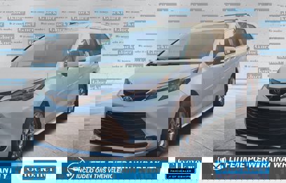 New 2025 Toyota Sienna XLE