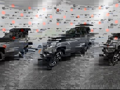 New 2025 Nissan Frontier SL