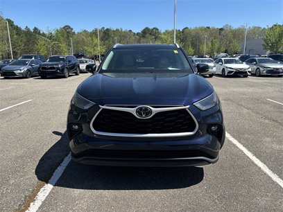 Used 2022 Toyota Highlander XLE