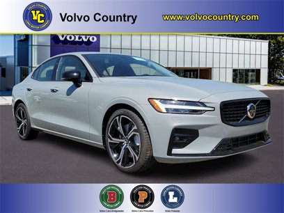 New 2024 Volvo S60 B5 Plus w/ Climate Package