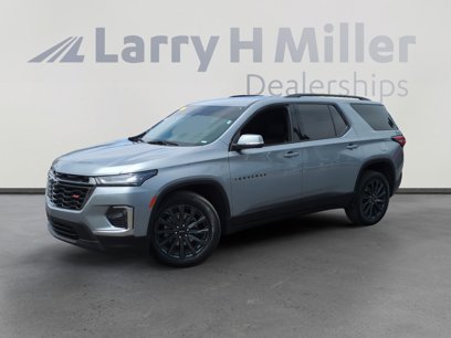 Used 2023 Chevrolet Traverse RS