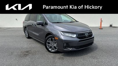 Used 2025 Honda Odyssey Touring