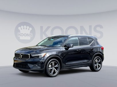 Used 2023 Volvo XC40 B5 Plus