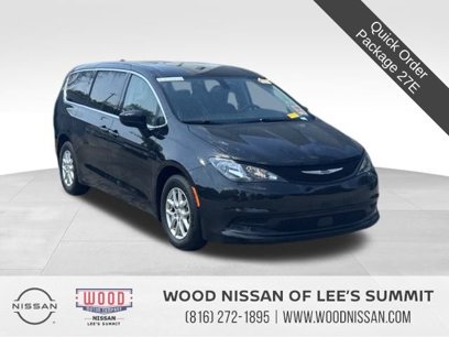 Used 2022 Chrysler Voyager LX