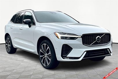 Used 2023 Volvo XC60 B5 Plus w/ Climate Package