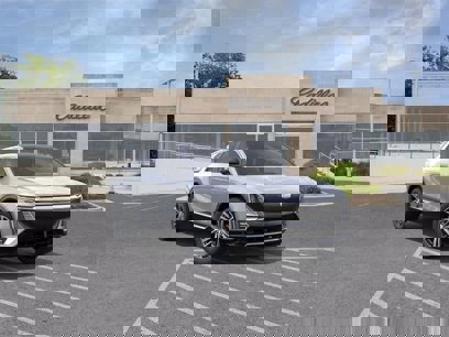 New 2025 Cadillac Lyriq Luxury