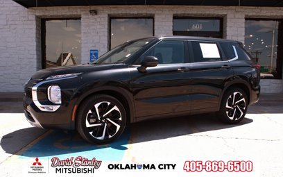 Used 2023 Mitsubishi Outlander SE