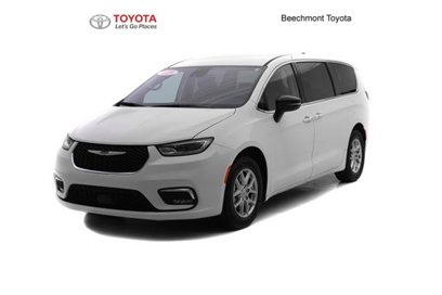 Used 2024 Chrysler Pacifica Touring-L