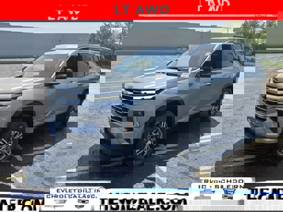 New 2025 Chevrolet Traverse LT