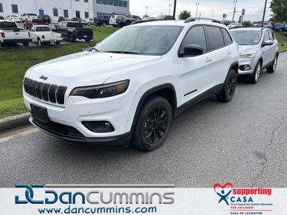 Used 2023 Jeep Cherokee Altitude Lux