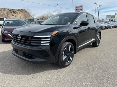 New 2025 Nissan Kicks SR w/ Illumination Package
