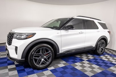 Used 2025 Ford Explorer ST-Line w/ Premium Package