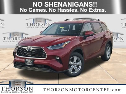 Used 2023 Toyota Highlander LE