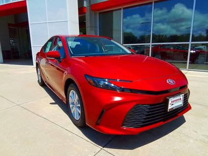 New 2025 Toyota Camry LE