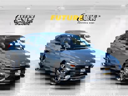 Certified 2025 Hyundai Elantra SEL w/ Cargo Package