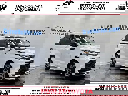 Used 2022 Toyota Sienna LE