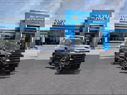 New 2025 Chevrolet Traverse High Country w/ LPO, Floor Liner Package