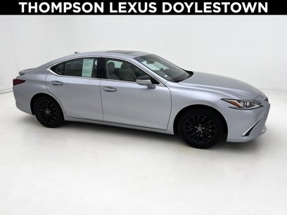 Used 2024 Lexus ES 300h w/ Luxury Package