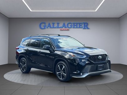 Used 2022 Toyota Highlander XSE