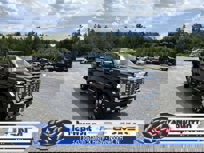 New 2025 GMC Sierra 2500 Denali w/ Technology Package