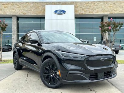 New 2025 Ford Mustang Mach-E Select w/ Comfort Package Lite