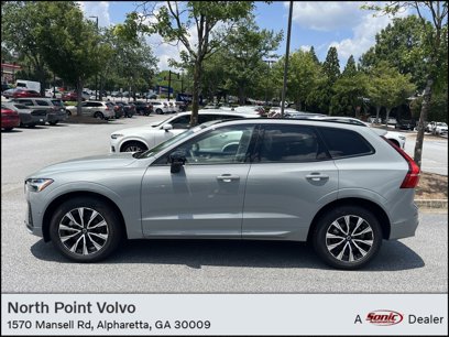 New 2025 Volvo XC60 B5 Plus w/ Climate Package