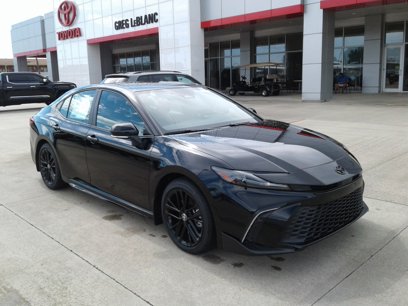 New 2025 Toyota Camry SE