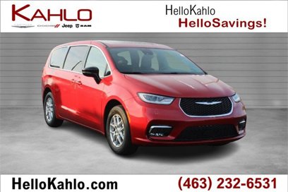 New 2025 Chrysler Pacifica Select