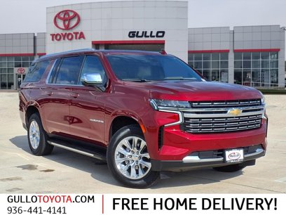 Used 2024 Chevrolet Suburban Premier w/ Premium Package 2