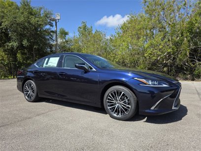 New 2025 Lexus ES 300h w/ Premium Package